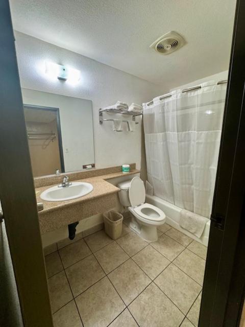 Golden Star Inn サン・バーナディーノ 部屋 写真